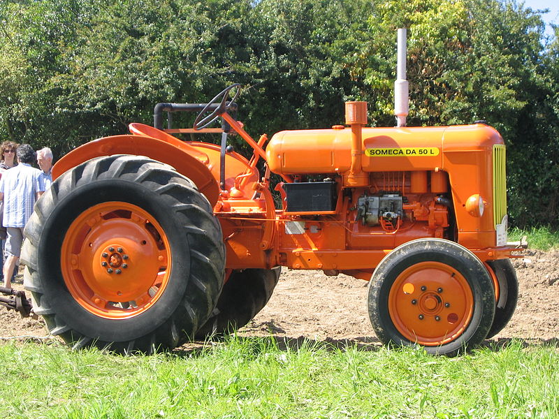 Où faire sa restauration pour le tracteur someca ?