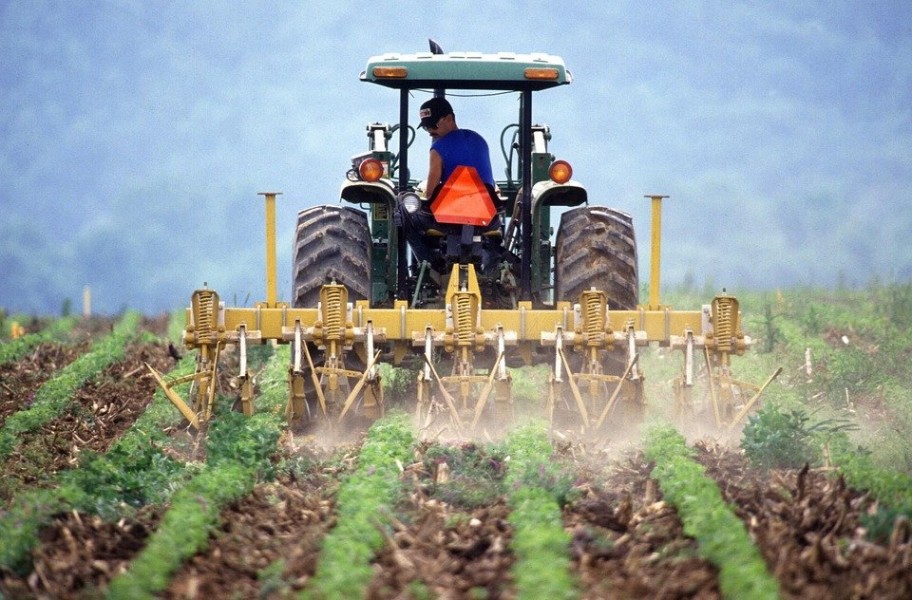 Quel est le permis pour conduire un tracteur ?